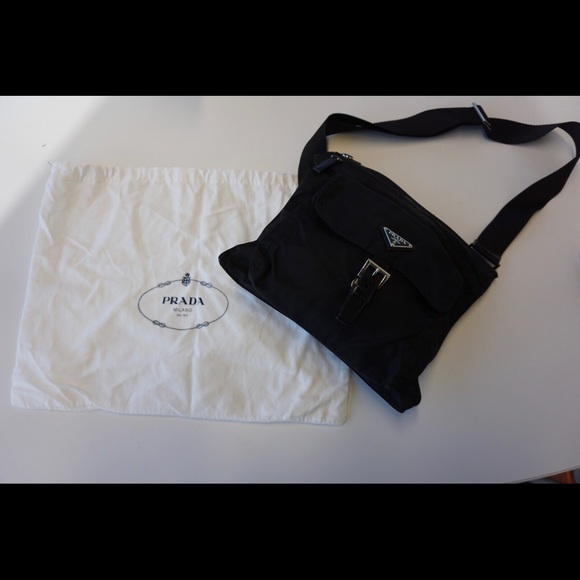 Prada bag! - Picture 2 of 4